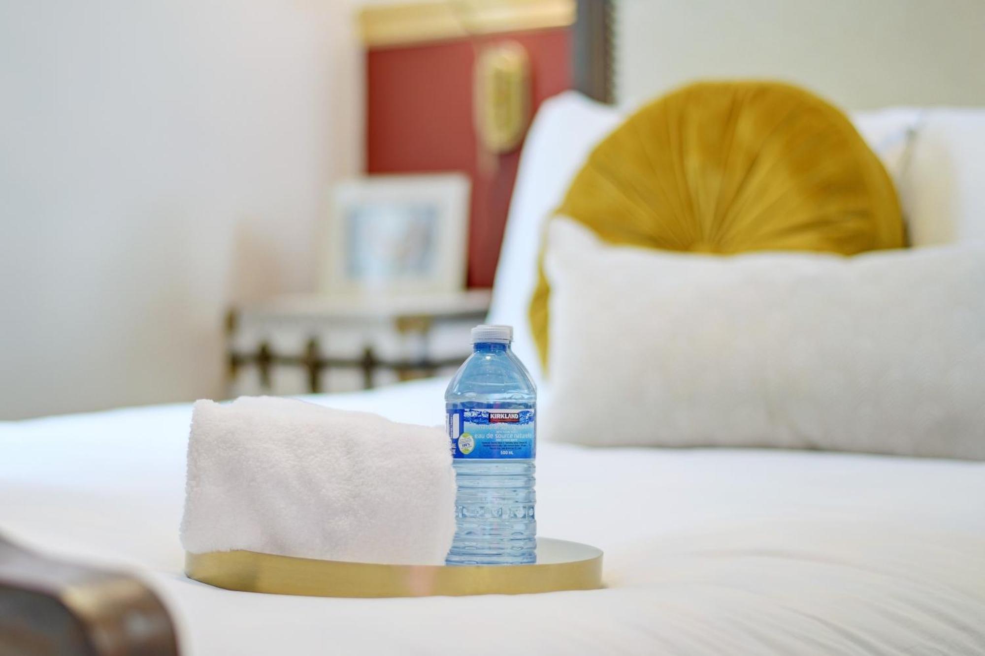 Victoria'S Parliamentary Suite With Private Rooftop Patio & Harbour View Экстерьер фото